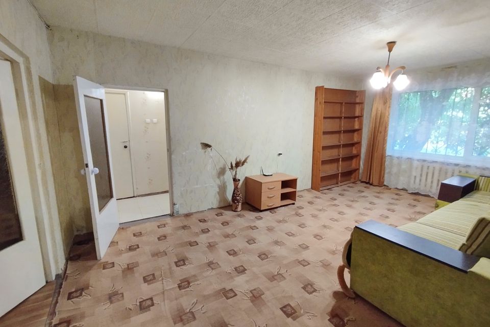Продаётся 4-комнатная квартира, 98 м²