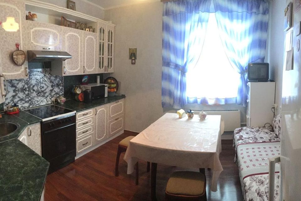 Продаётся 2-комнатная квартира, 58 м²