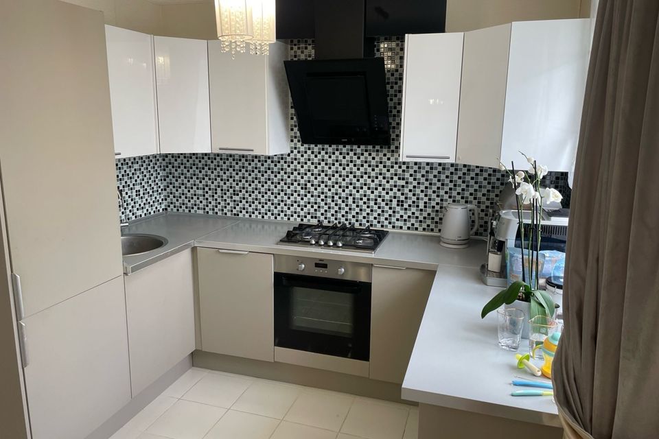 Продаётся 3-комнатная квартира, 74.2 м²
