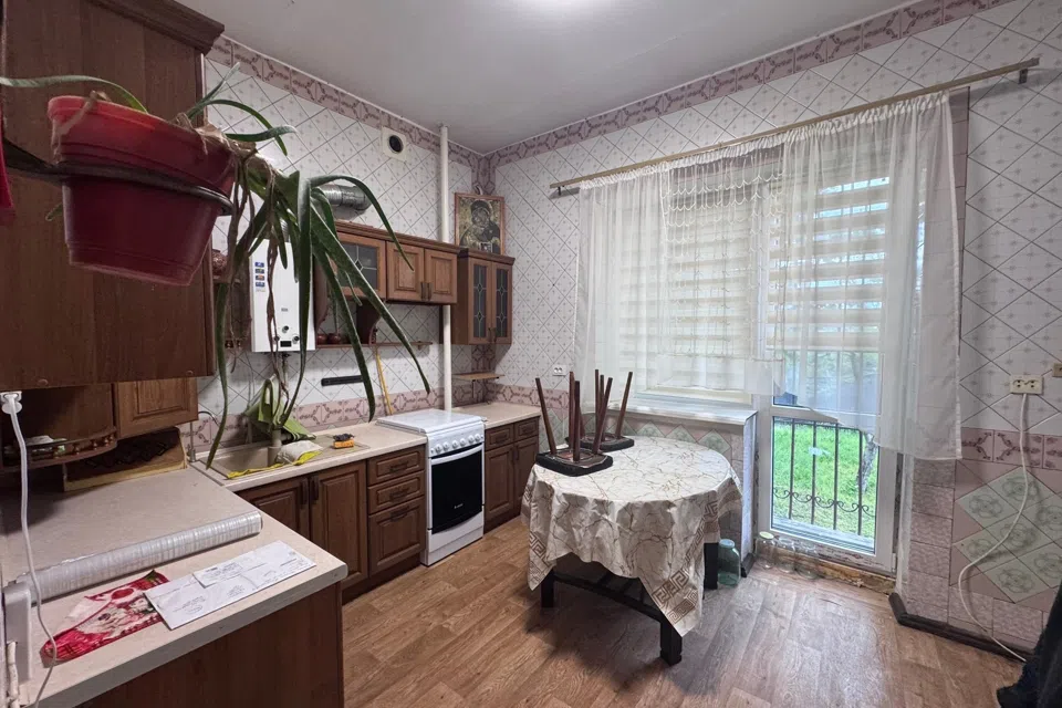 Продаётся 3-этажный дом, 145 м²