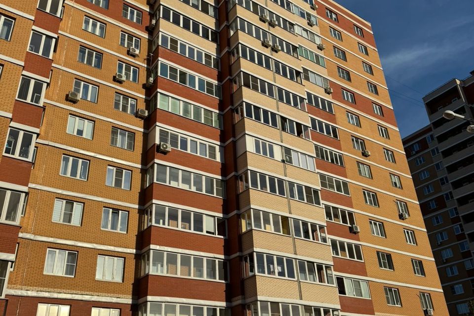 Продаётся 2-комнатная квартира, 65 м²