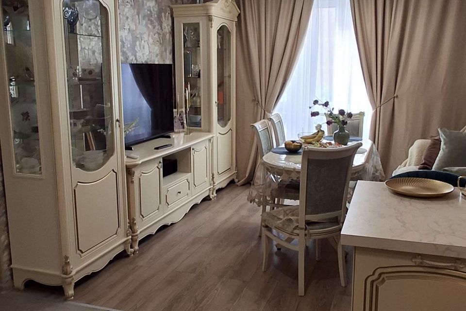 Продаётся 3-комнатная квартира, 68.8 м²