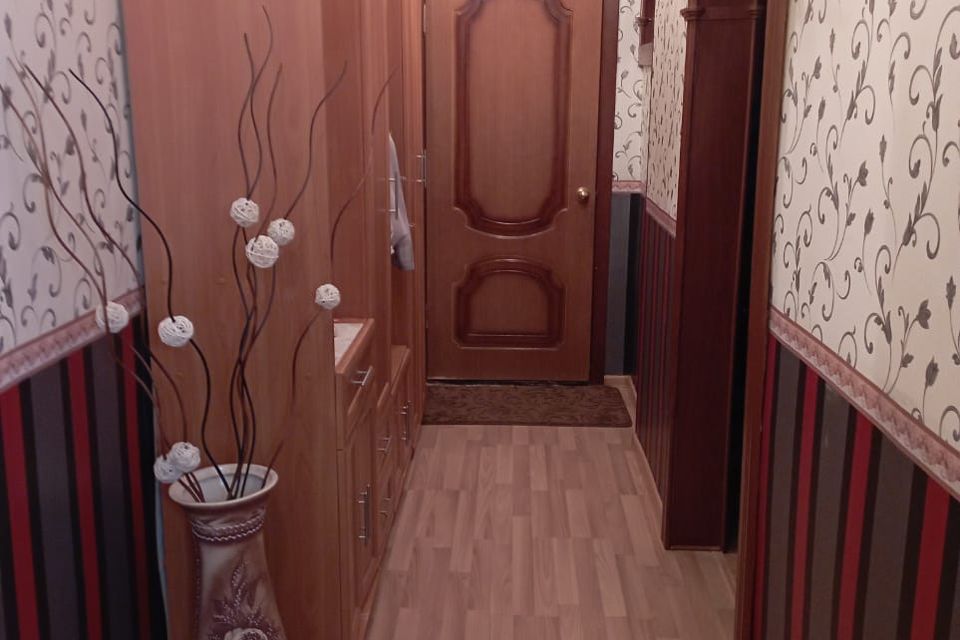 Продаётся 3-комнатная квартира, 63.5 м²