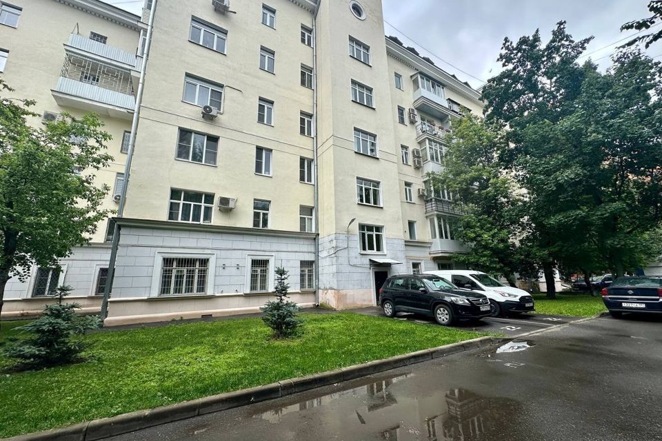 Продаётся студия, 58 м²