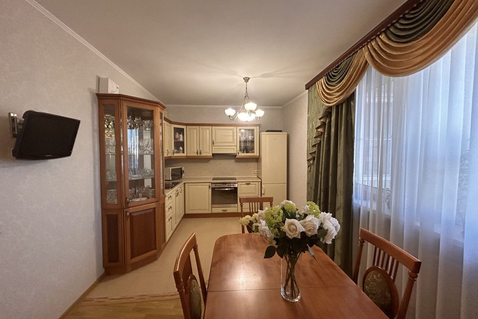 Продаётся 3-комнатная квартира, 90.9 м²