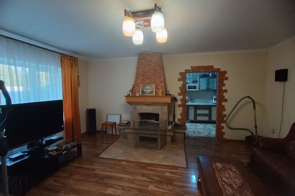 Продаётся 2-этажный дом, 160 м²