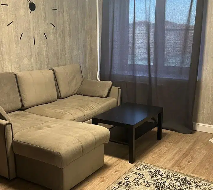 Продаётся 1-комнатная квартира, 37.6 м²