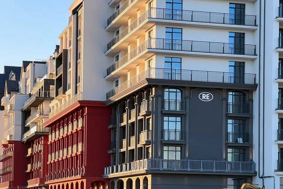 Продаётся 4-комнатная квартира, 106.4 м²