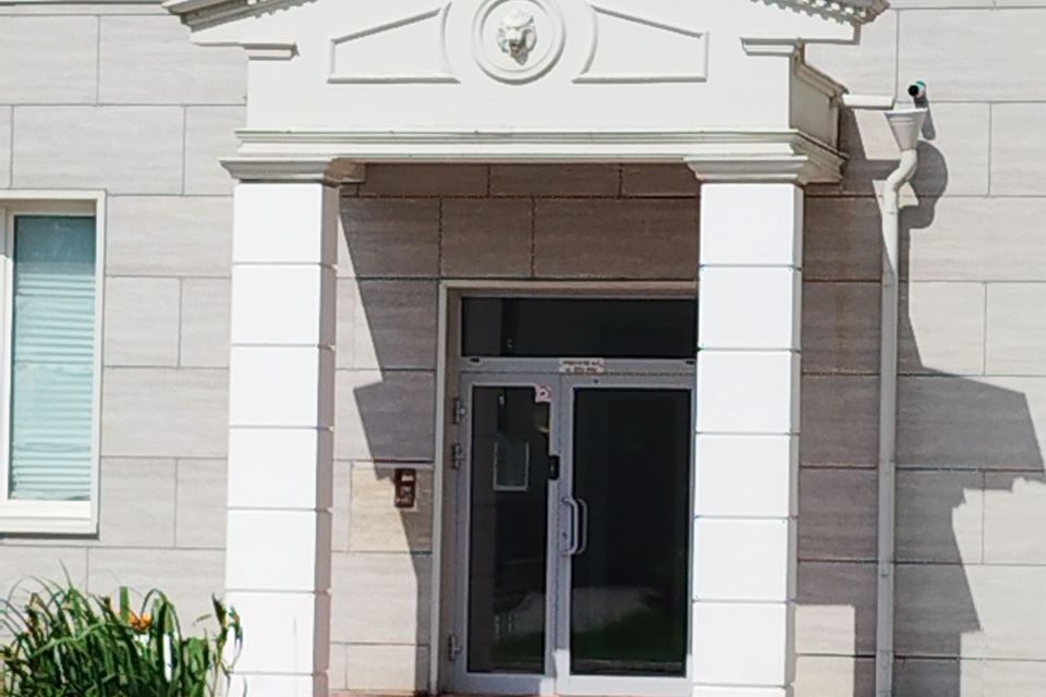 Продаётся 1-комнатная квартира, 43.2 м²