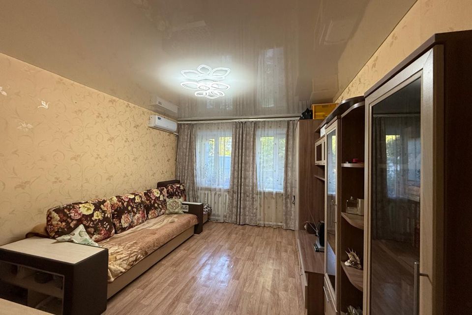Продаётся 3-комнатная квартира, 54.8 м²