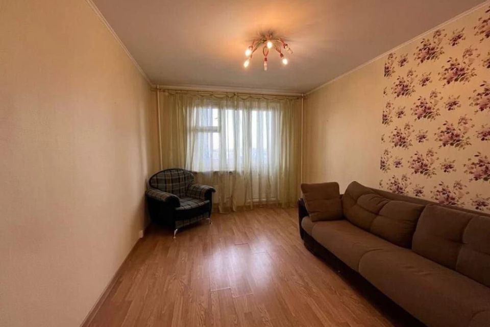 Продаётся 4-комнатная квартира, 107.4 м²