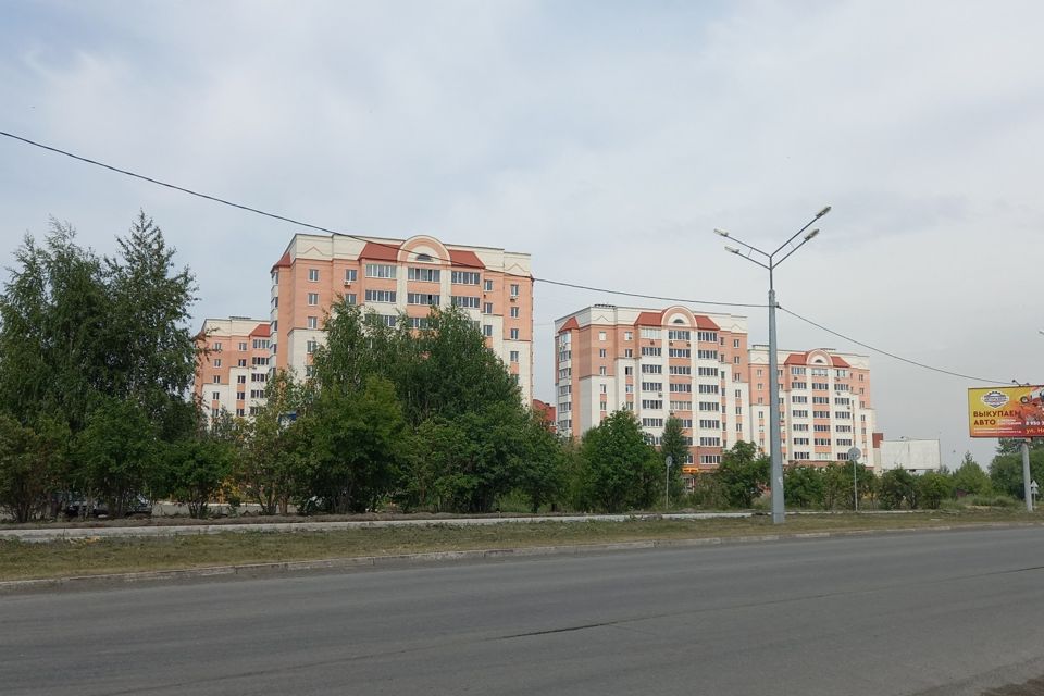 Продаётся 4-комнатная квартира, 125 м²