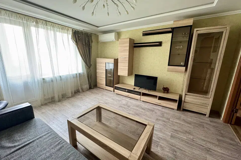 Продаётся 3-комнатная квартира, 65.2 м²