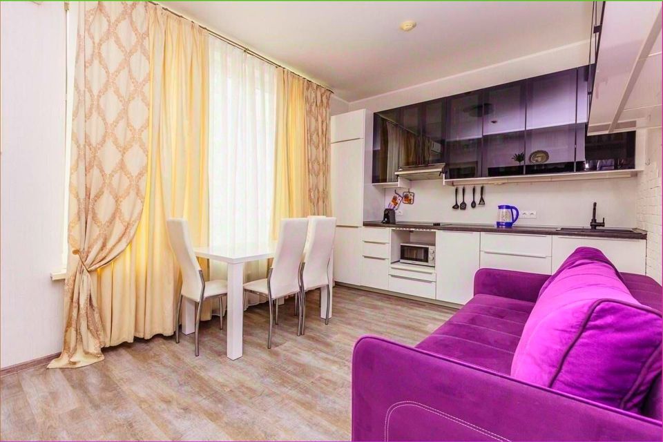 Продаётся 1-комнатная квартира, 43 м²