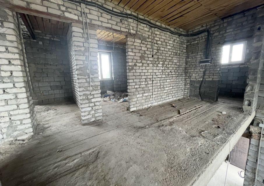 Продаётся 3-этажный дом, 450 м²