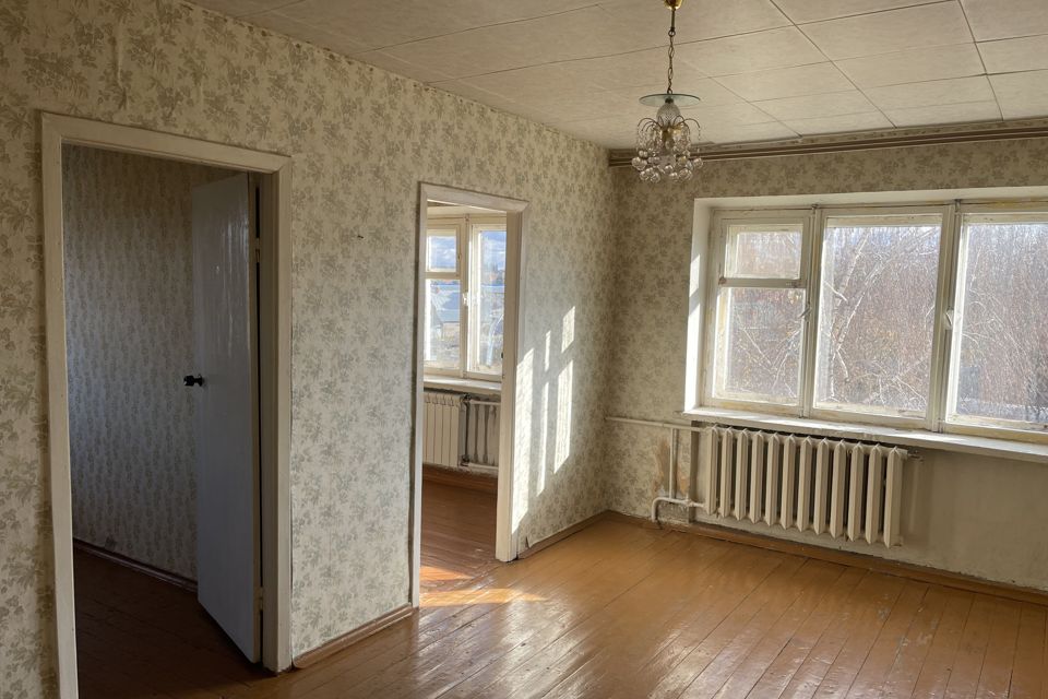 Продаётся 4-комнатная квартира, 61 м²