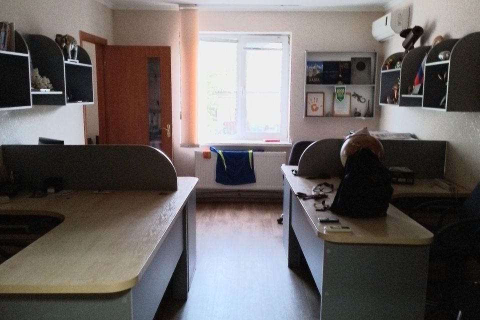 Сдаётся офис, 300 м²
