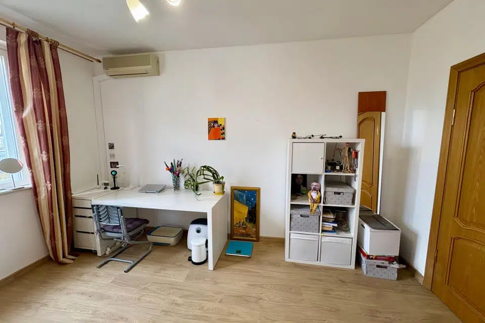 Продаётся 2-комнатная квартира, 53.7 м²