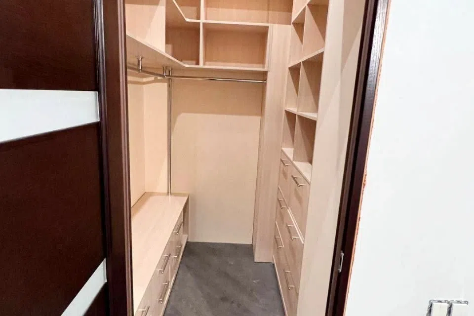 Продаётся 3-комнатная квартира, 98 м²