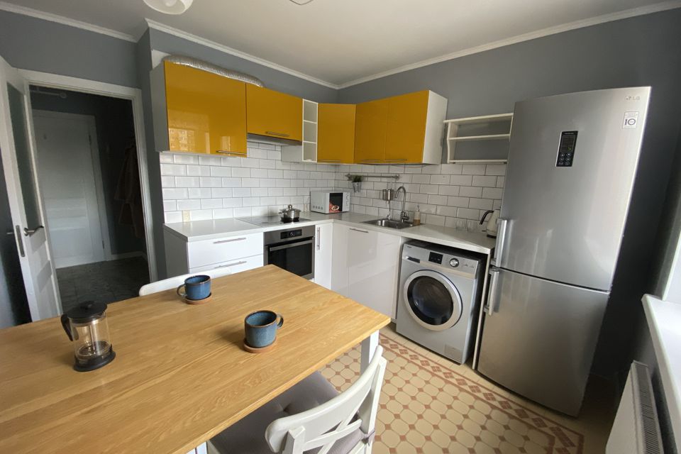 Продаётся 1-комнатная квартира, 35.7 м²