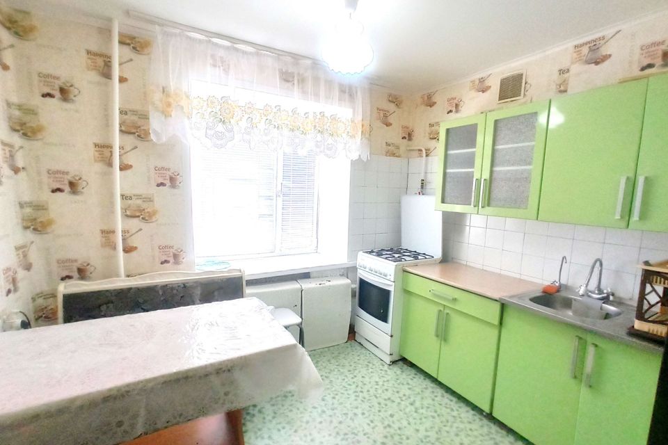 Продаётся 3-комнатная квартира, 59.4 м²