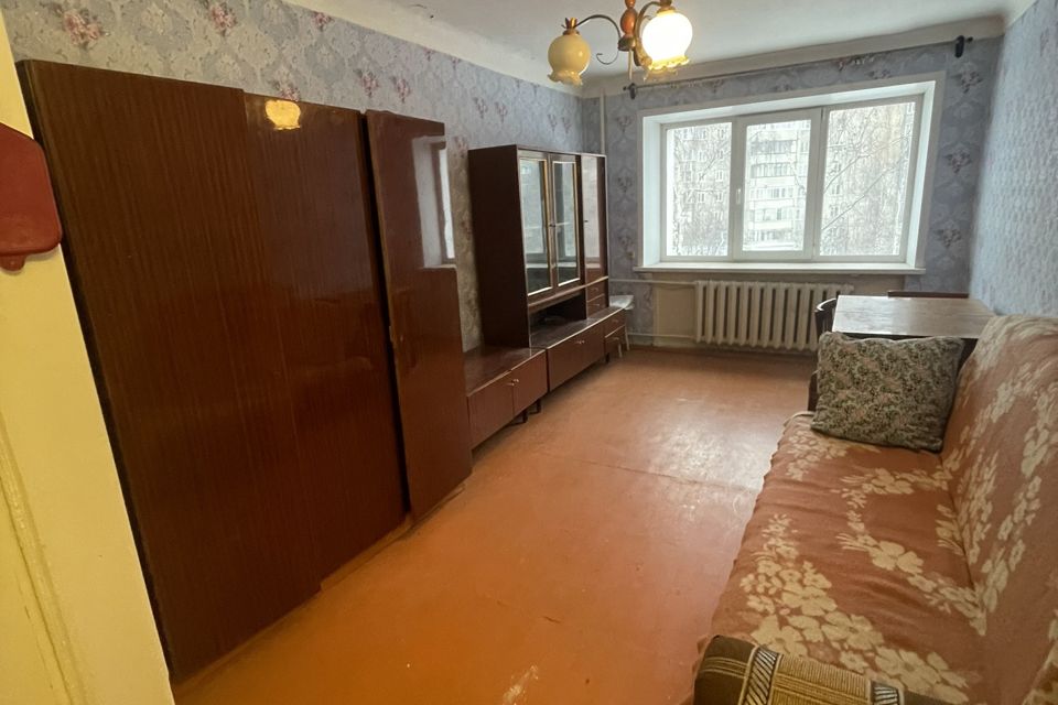 Продаётся комната в 5-комн. квартире, 16.4 м²