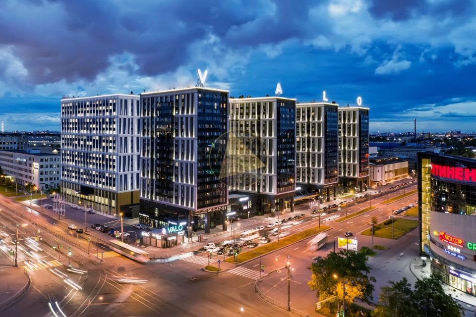 Продаётся 1-комнатная квартира, 57.77 м²