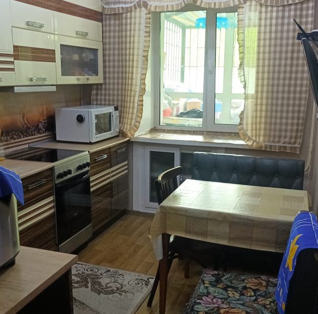 Продаётся 3-комнатная квартира, 58.3 м²