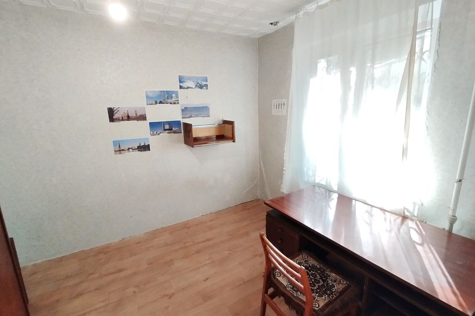Продаётся 4-комнатная квартира, 98 м²