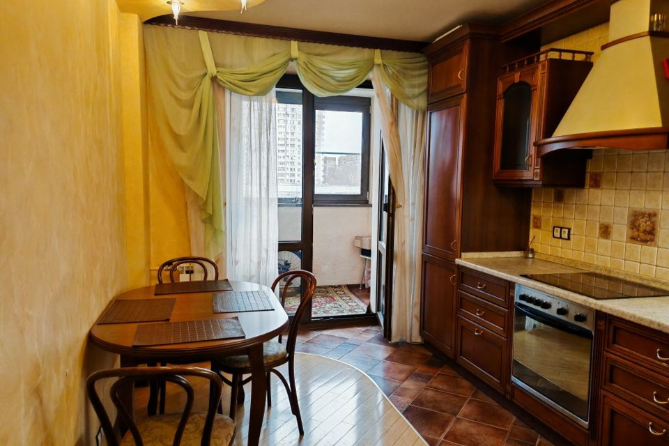 Продаётся 2-комнатная квартира, 68.5 м²