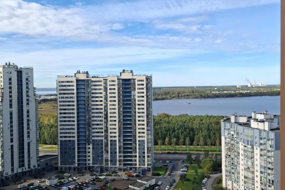 Продаётся 2-комнатная квартира, 76.5 м²