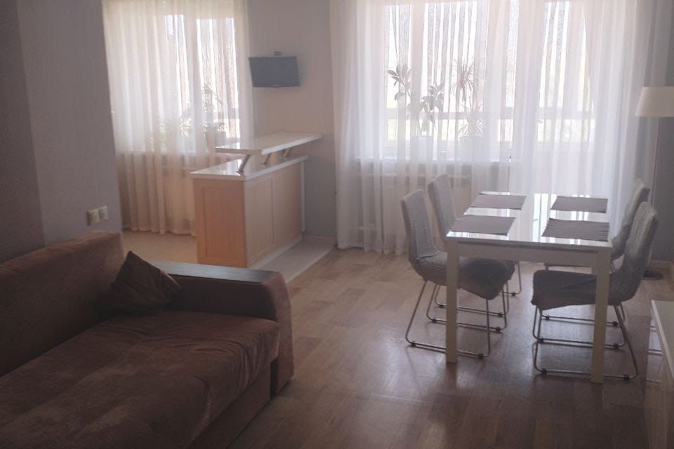 Продаётся 4-комнатная квартира, 88.9 м²