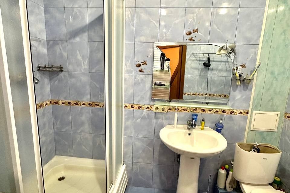 Продаётся 2-комнатная квартира, 60.2 м²