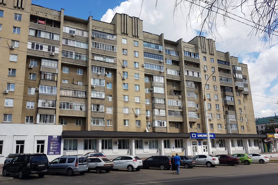 Продаётся 4-комнатная квартира, 81.8 м²