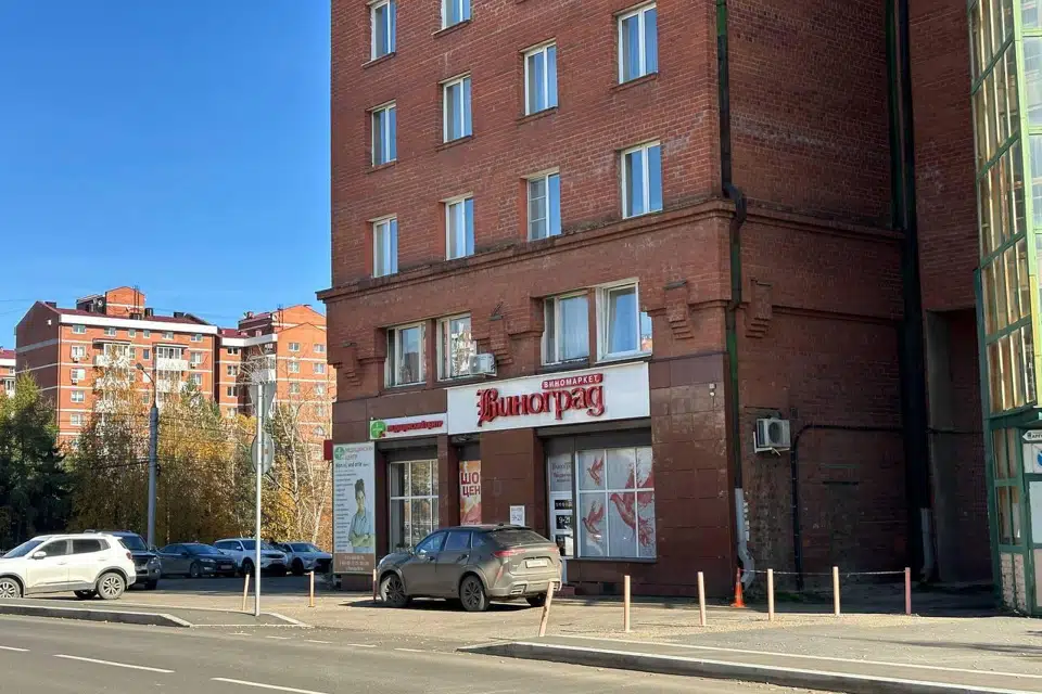 Продаётся 4-комнатная квартира, 134 м²