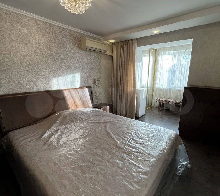 Продаётся 4-комнатная квартира, 79 м²