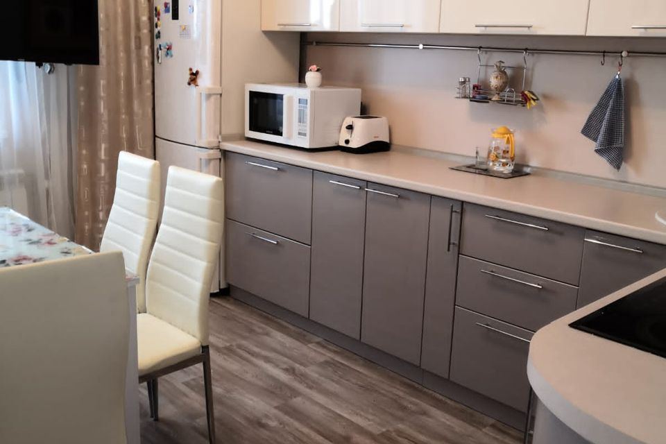 Продаётся 2-комнатная квартира, 64 м²