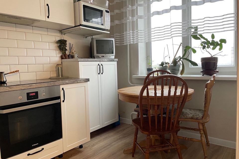 Продаётся 3-комнатная квартира, 63.3 м²