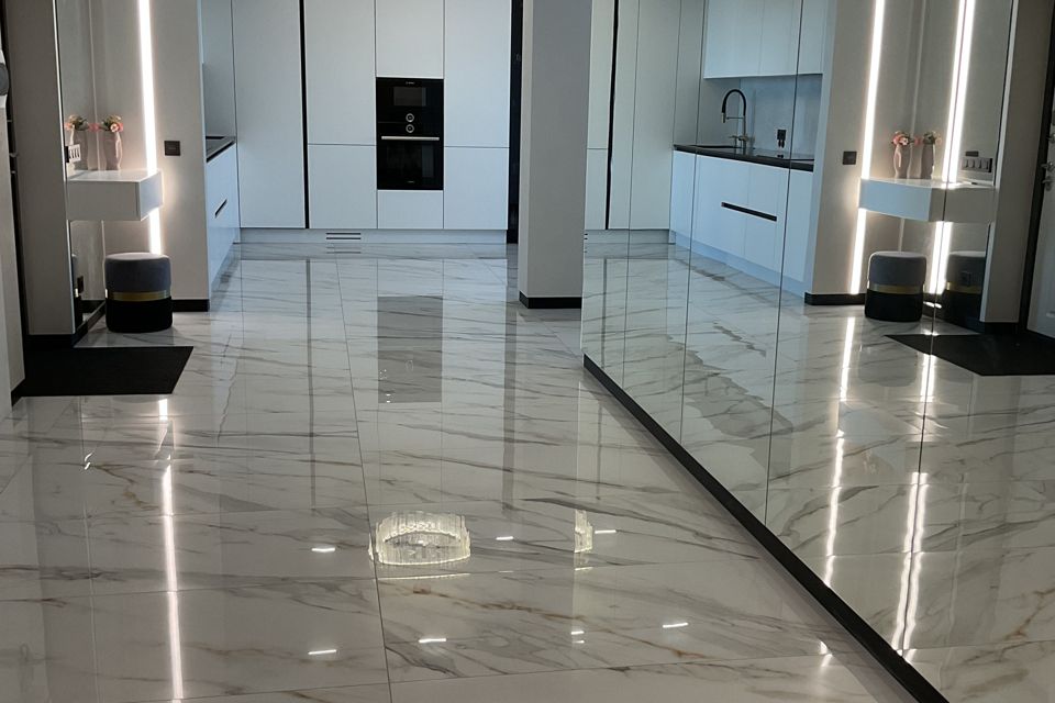 Продаётся 3-комнатная квартира, 102.2 м²