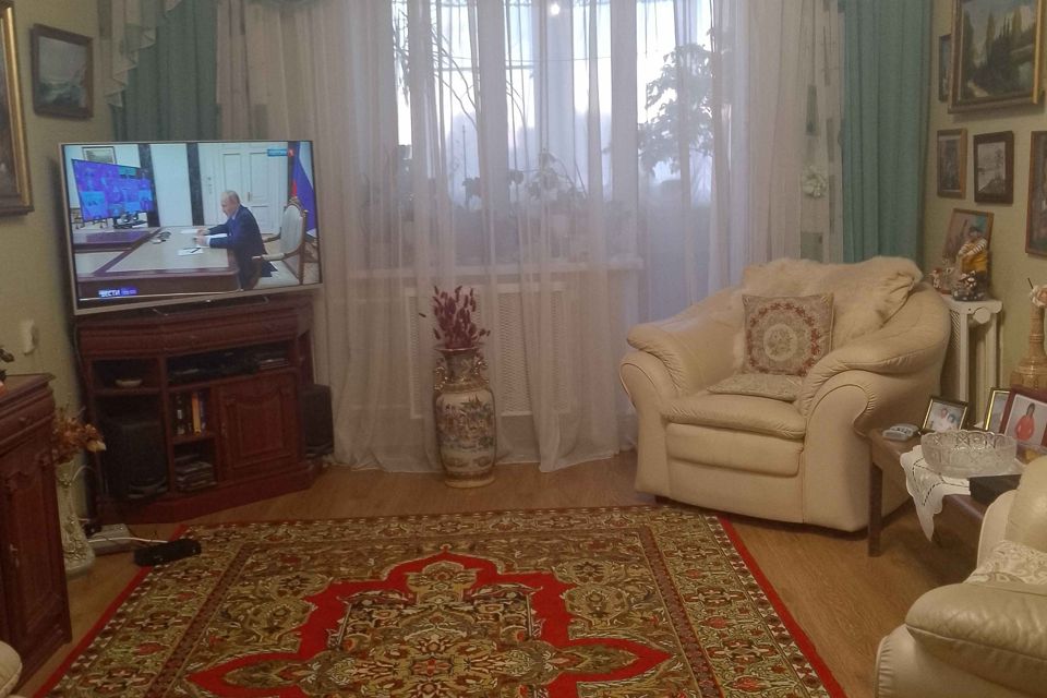 Продаётся 3-комнатная квартира, 93 м²