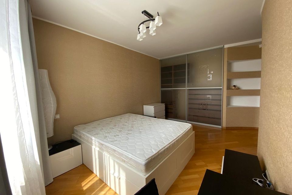Продаётся 1-комнатная квартира, 43.3 м²