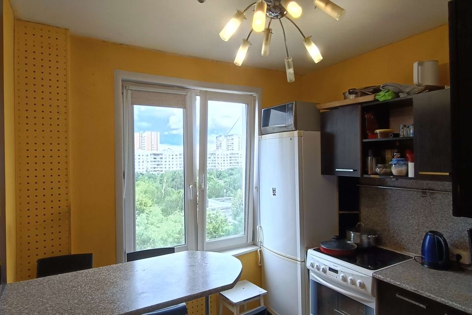 Продаётся 3-комнатная квартира, 49.4 м²