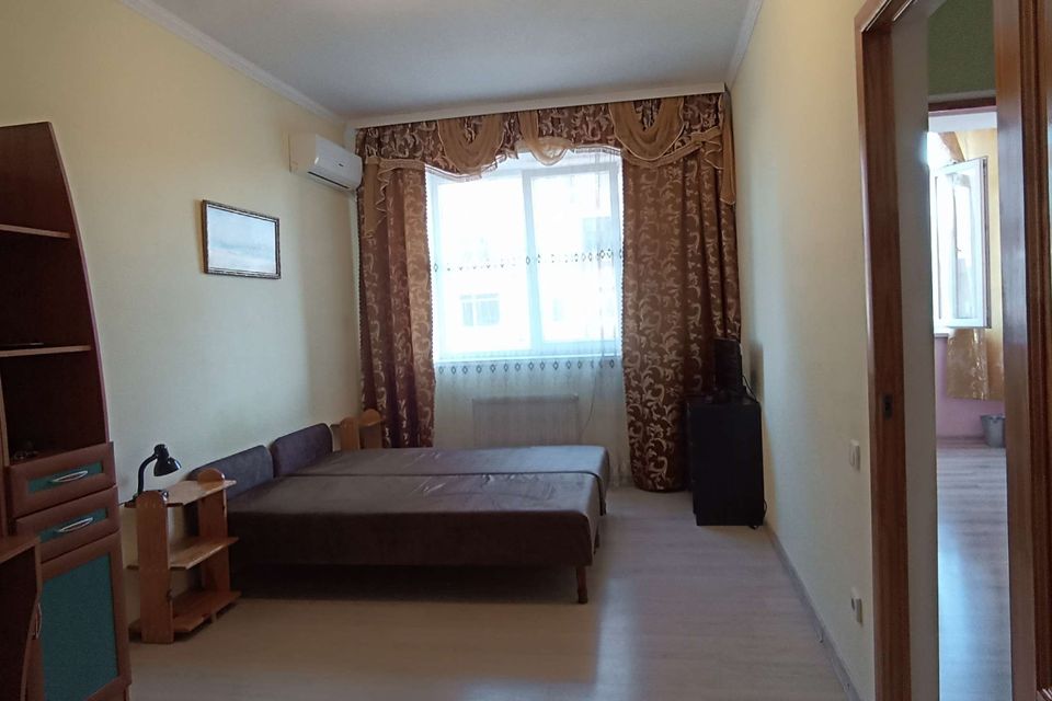 Сдаётся 1-комнатная квартира, 35 м²