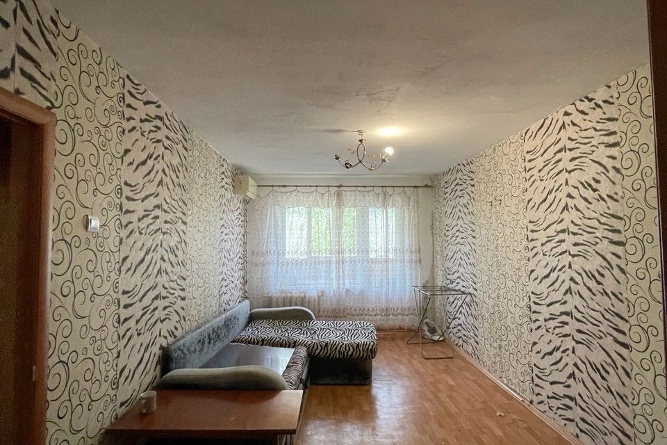 Продаётся 2-комнатная квартира, 43.8 м²