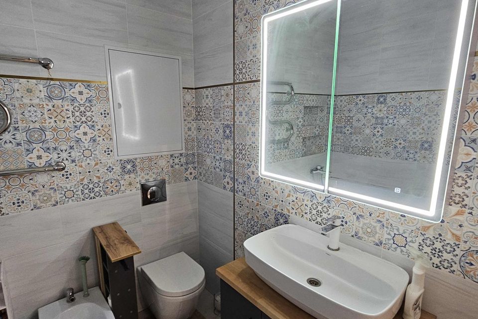 Сдаётся 2-комнатная квартира, 63 м²