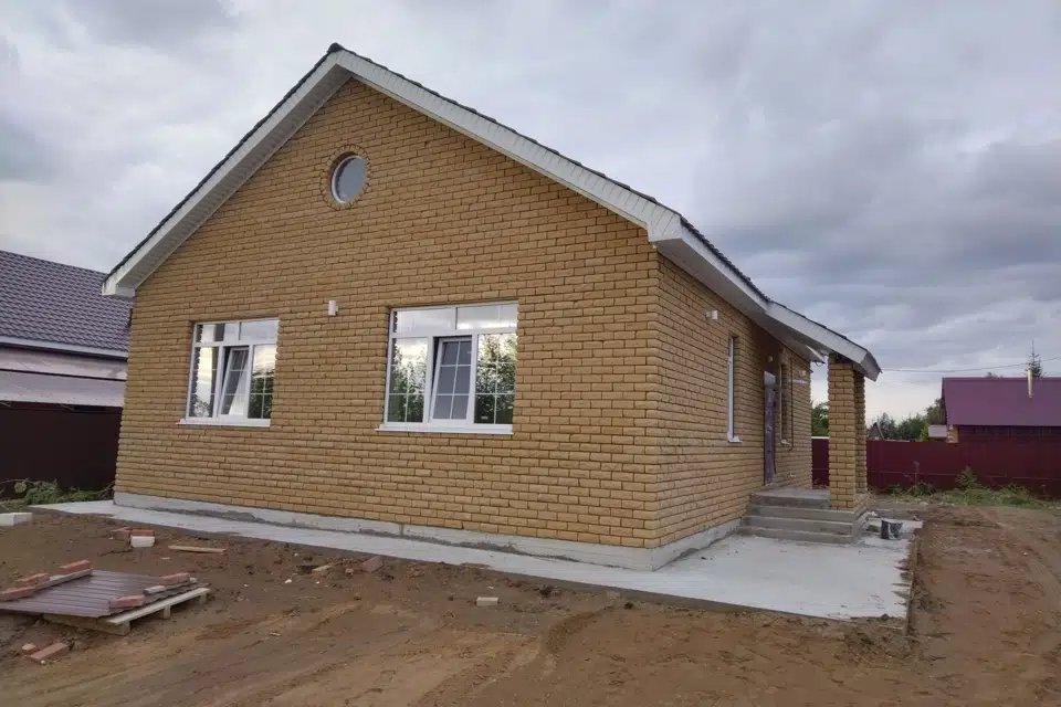 Продаётся 1-этажный дом, 105 м²