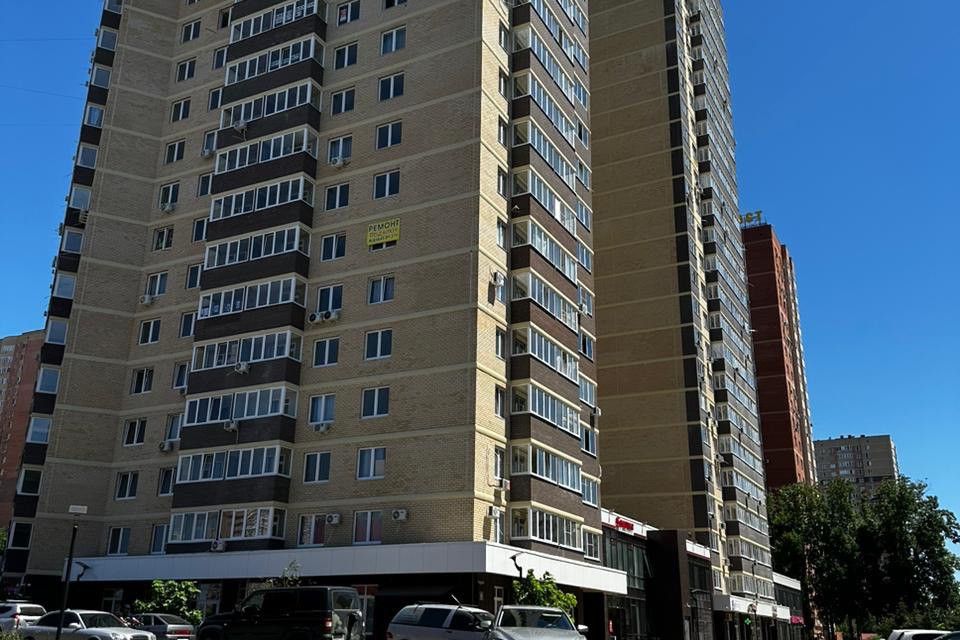Продаётся 2-комнатная квартира, 63.2 м²