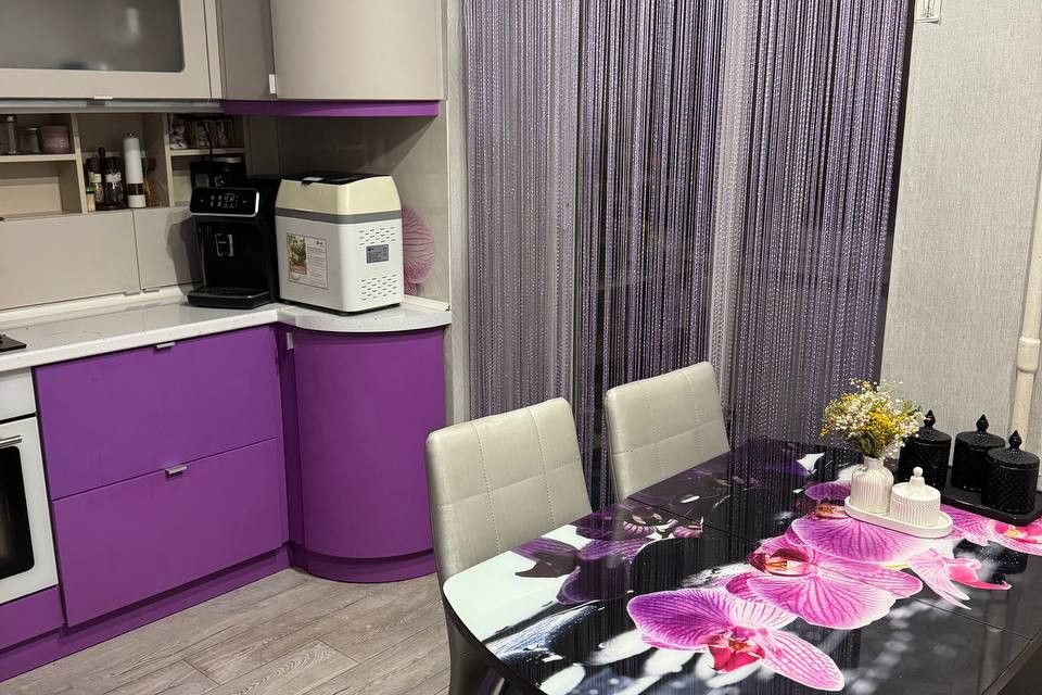 Продаётся 3-комнатная квартира, 70.6 м²