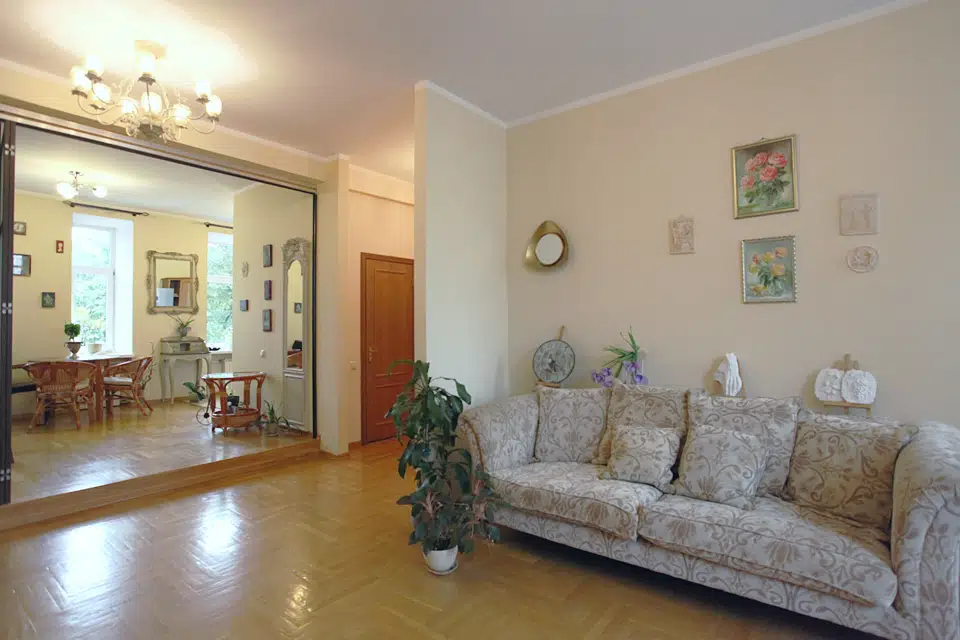 Продаётся 4-комнатная квартира, 90.1 м²