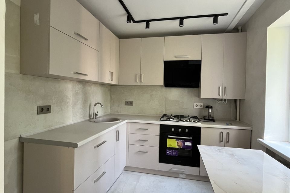 Продаётся 3-комнатная квартира, 55.94 м²